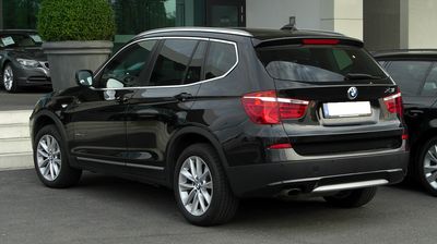 Автостекла BMW X3 F25 c установкой в Москве